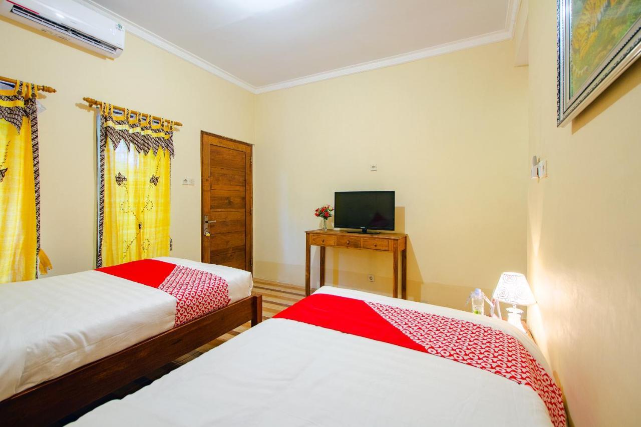 Oyo 2047 Opak Village Bed & Breakfast Bantul Extérieur photo